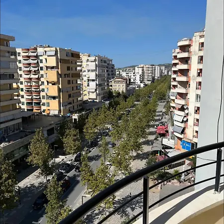 Roan's * Vlore
